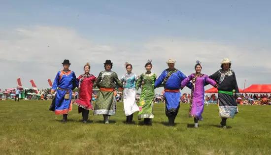 蒙古族包含多少种族（10个讲蒙古语的民族）(5)