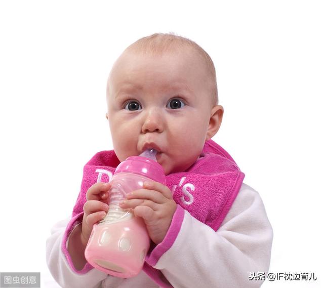 宝宝缺水吃母乳算补充水么（吃母乳要不要喂水）(3)