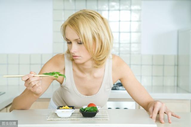 不吃晚餐减肥的几个前提条件（不吃晚餐能减肥吗）(7)