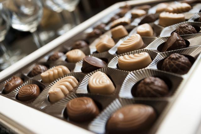 减肥为什么都吃黑巧克力（减肥期间来点黑巧克力吧）