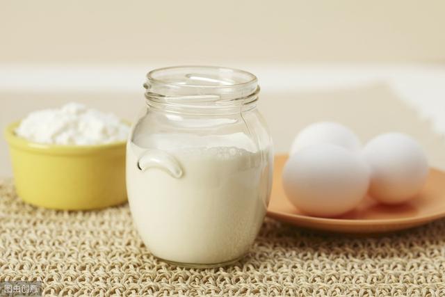 脱脂牛奶哪个适应减肥（脱脂牛奶是减肥期的得力助手还是）(3)