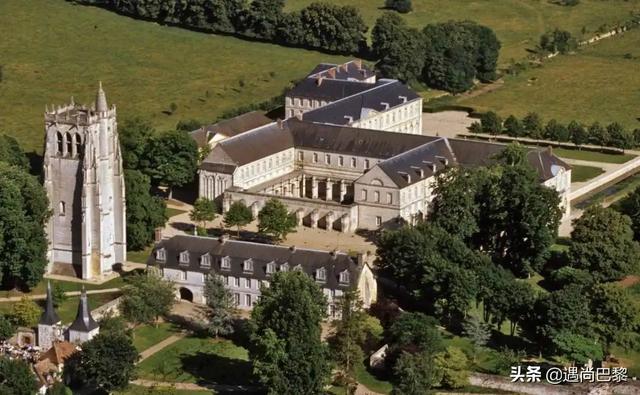 欧洲十大美丽教堂（法国最美的10座修道院）(16)