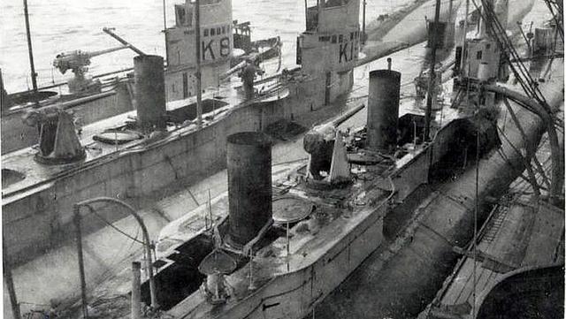 史诗级别的潜艇大战是什么（一战最强K级潜艇）(7)
