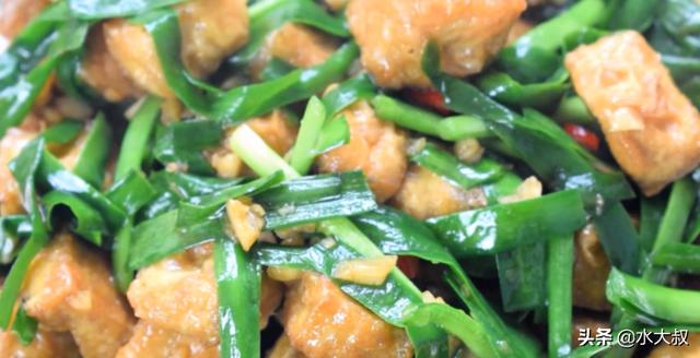 韭菜和豆腐能一块儿吃吗（韭菜和豆腐是绝配）(9)