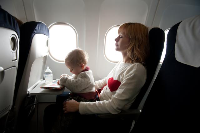 东方航空儿童票可以携带书包吗（带宝宝坐飞机怎么买票）(3)