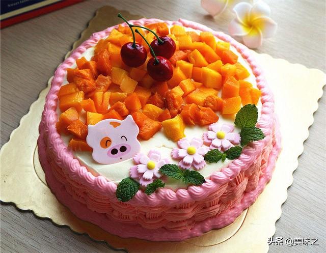 最简单又好吃的生日蛋糕怎么做（17种生日蛋糕的家常做法）(14)