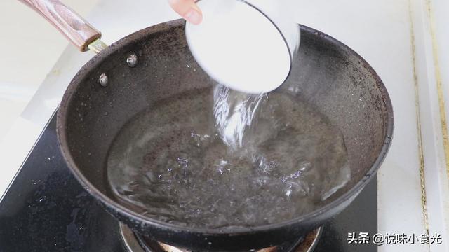 红薯凉粉的正确制作方法（红薯凉粉的家常做法）(2)