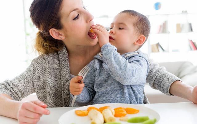哺乳期吃什么水果才不会影响宝宝（4种水果尽量别吃）(2)