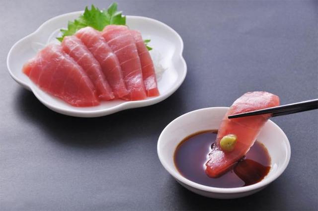 如何制作日本生鱼片寿司（常吃不一定知道）(4)
