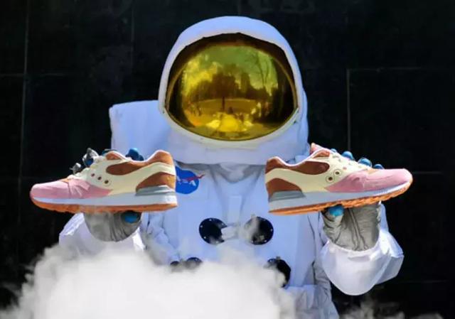 推荐宝藏鞋款（种草NASA迷驻足太空元素鞋款合集）(13)