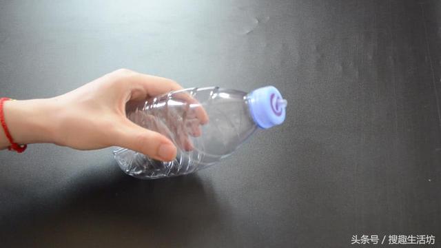 塑料瓶变废为宝简单不用热熔胶（塑料瓶别再扔了）(10)