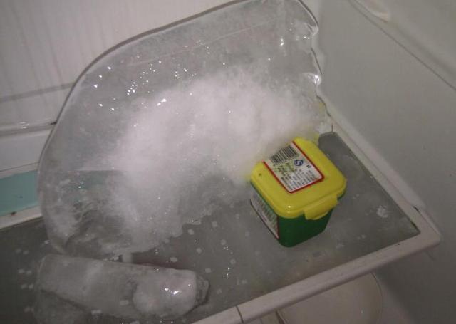 冰箱结冰厉害耗电吗（冰箱结冰要注意）(2)