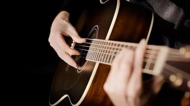 民谣吉他自学教程（让你学好民谣吉他）(2)