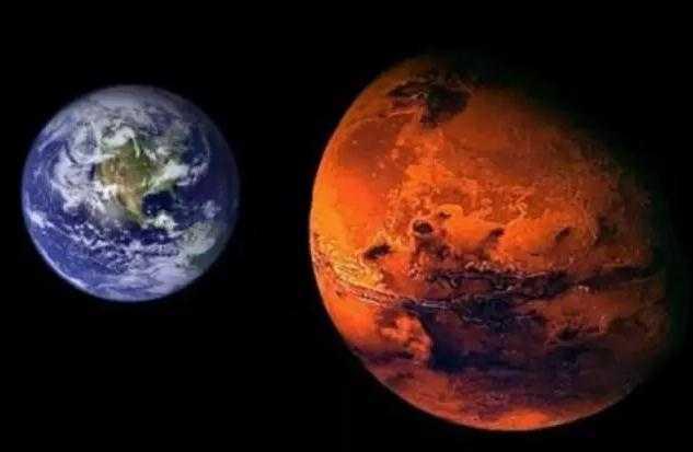 从地球看火星的样子（地球上看火星很明亮）