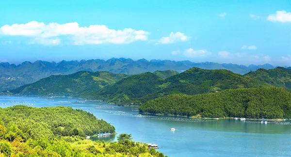 贵州最深的湖是哪里（贵州最大的高原天然淡水湖泊居然是它）
