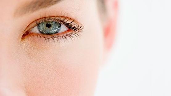 一个星期有效的让眼睛变大的方法（几种方法让你的眼睛从小变大）(7)
