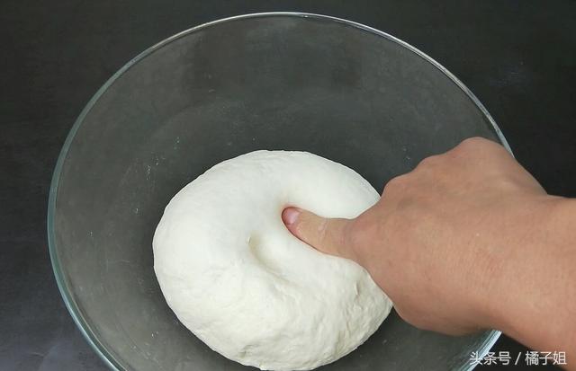 自制小麦面粉怎么做饼（1斤面粉半碗水教你面粉的新做法）(3)