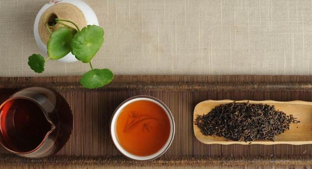 为什么普洱茶属于黑茶类（普洱到底是黑茶还是绿茶）(4)