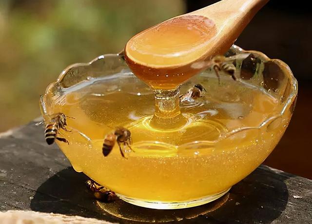 每天一杯蜂蜜水会得糖尿病吗（长期喝蜂蜜水会患糖尿病）(1)