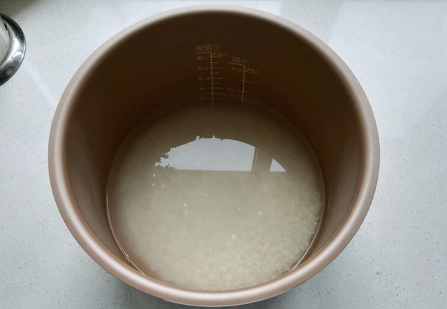 米饭怎么蒸出来才会又软又香（蒸米饭记住3个窍门）(5)