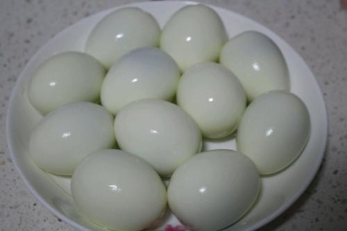 煮鸡蛋不正确会肠癌（鸡蛋煮时间太长）(1)