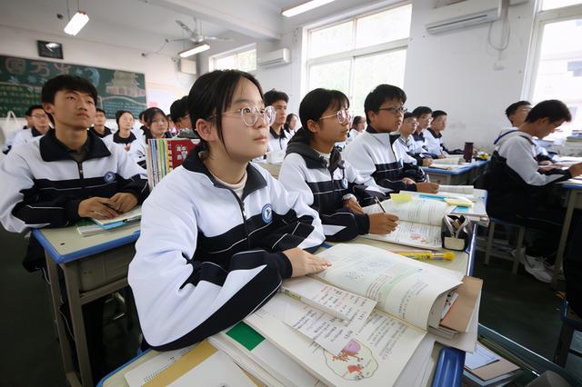 宜阳县第一高级中学是封闭式吗 宜阳县第一高级中学