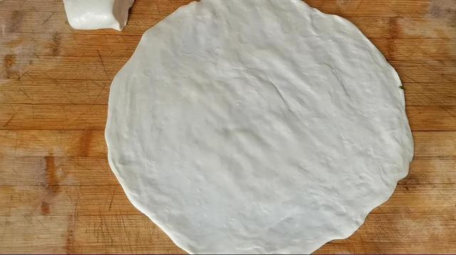 教你如何在家自制葱油饼（1把小葱1碗面粉教你做香酥葱油饼）(11)