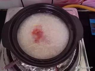 青菜瘦肉粥简单做法又好吃（芥菜瘦肉粥的做法）(8)