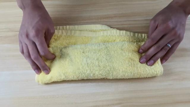 夏季毛巾怎么洗去除异味（夏天毛巾脏有异味）(1)