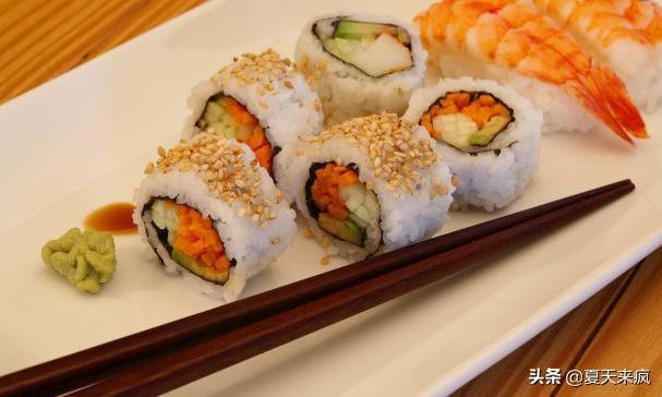 寿司饭团有几种做法（饭团料理制作教程大全）(1)