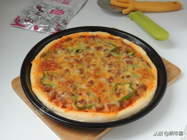 教你如何在家就能制作好吃的披萨（简单又美味的披萨）
