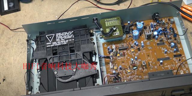 cd机不读碟不转盘是什么原因（NAC5320cd播放机无法进出仓和不读碟故障维修）(2)