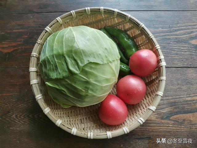 包菜能不能跟西红柿在一起炒（包菜和西红柿一起搭配炒）(3)
