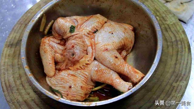 怎样做炸鸡又酥又好吃（用厨师长的方法做香酥炸鸡）(3)