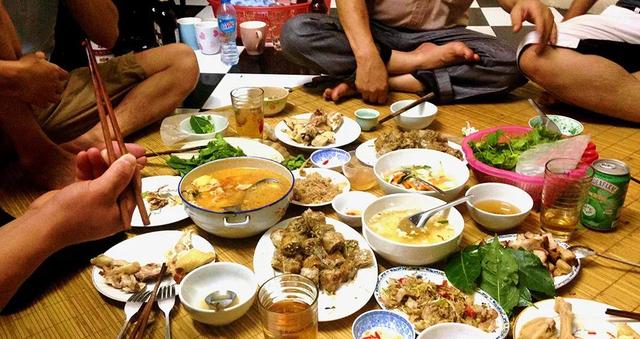 越南人每日三餐（越南人的用餐方式尴尬）