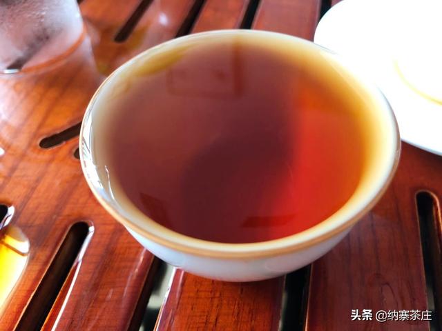 南糯山有什么普洱茶好喝（什么的普洱茶茶叶适合煮着喝）(6)