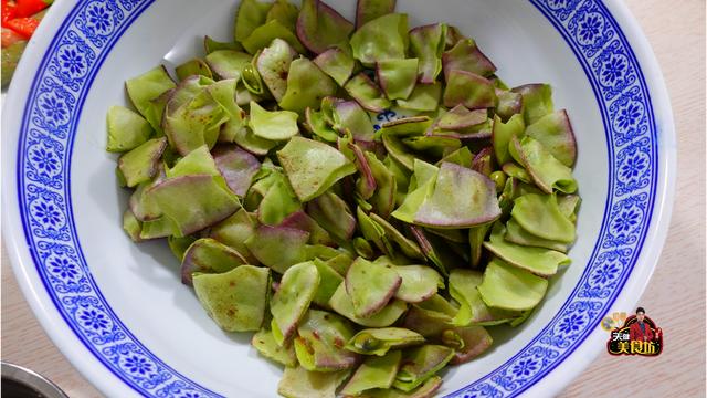 素炒扁豆怎么做好吃（扁豆怎么做好吃）(3)