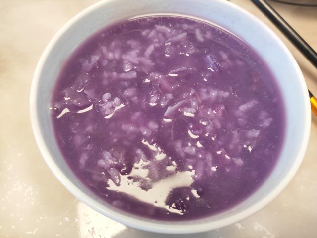 粗粮紫薯粥各种做法（营养又美颜的紫薯粥）(3)
