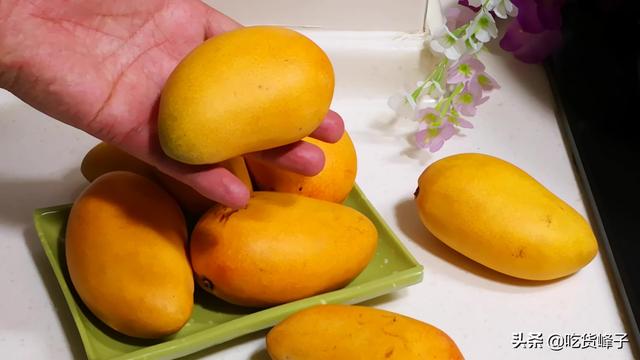 芒果的四种不能买（你家还在买芒果吗）(6)