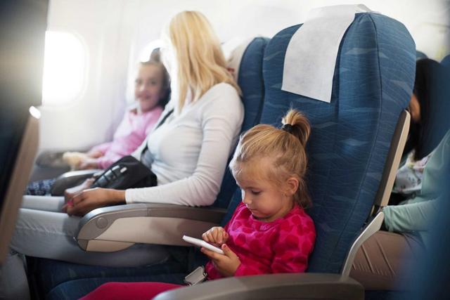 东方航空儿童票可以携带书包吗（带宝宝坐飞机怎么买票）(4)