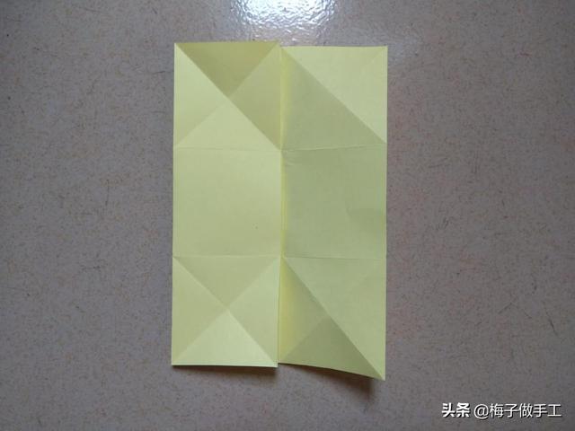 折纸简单纸房子（用两张正方形折纸教你折最简单的纸房子）(9)