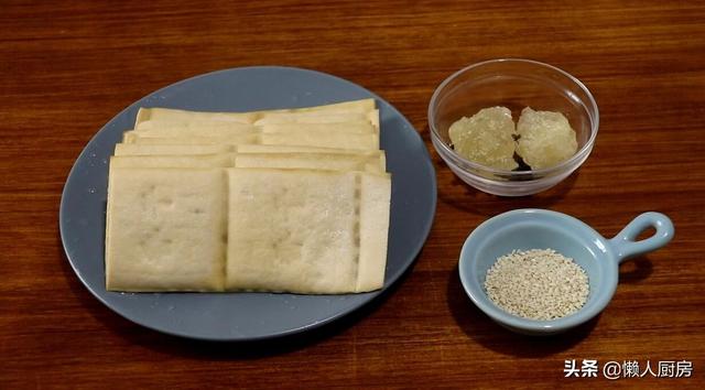 豆腐干怎么做才好吃简单做法（豆腐干别炒着吃了）(1)