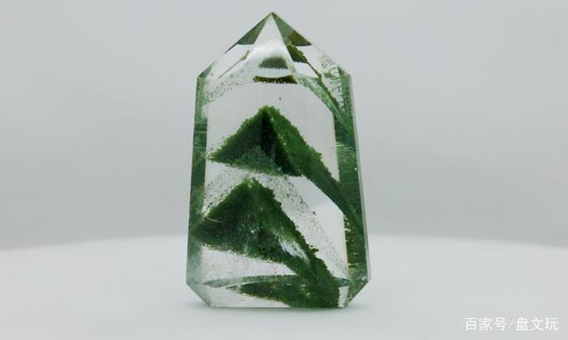 绿幽灵水晶是怎样形成的（最宝贵的四种形态）(2)