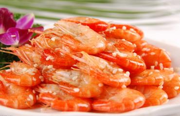 椒盐虾做法全过程（跟西瓜一人厨学做酥脆椒盐虾）(2)