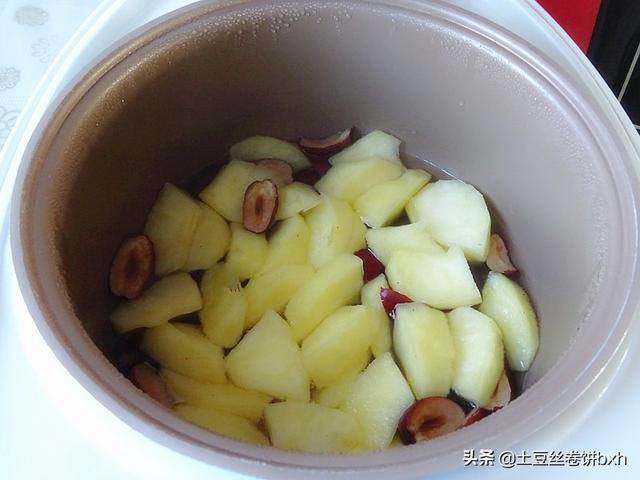 红枣苹果可以一起煮吗（冬天最该常吃的糖水）(7)