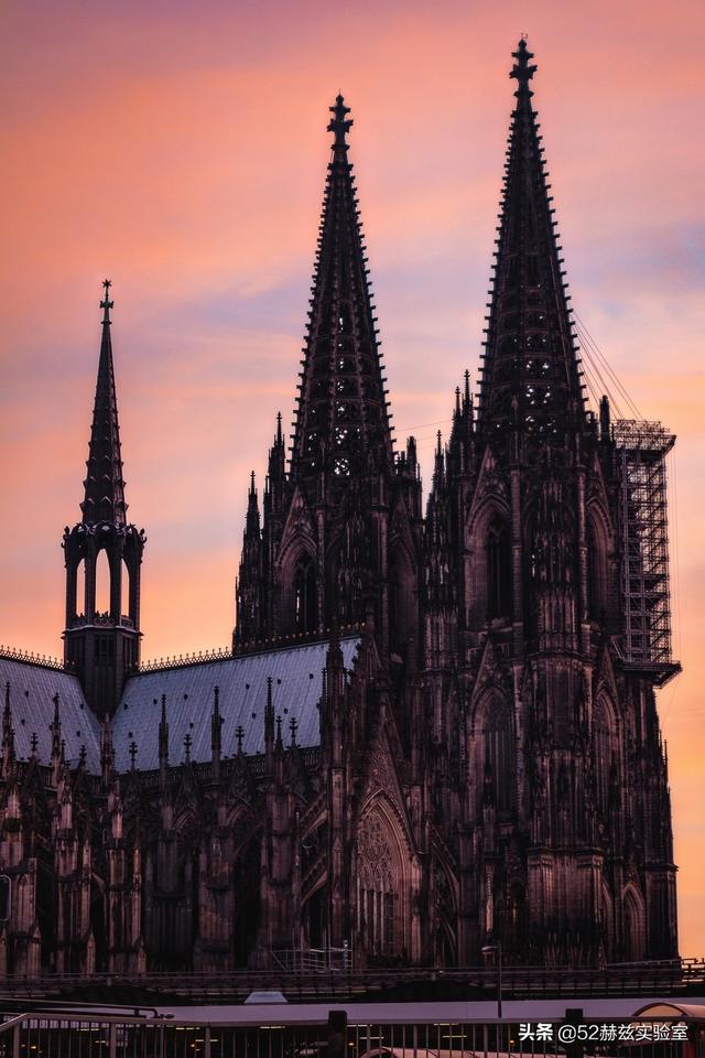 历经600年修建完成的科隆大教堂（世界上最完美的哥特式教堂建筑）(13)
