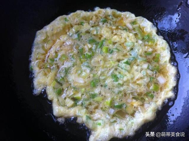 葱炒鸡蛋怎么才好吃（想吃好吃的大葱炒鸡蛋）(4)