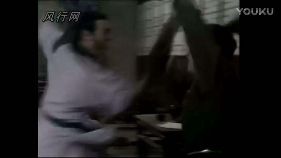 老版武松鲁智深斗杀西门庆（1983年祝延平版武松经典镜头）(15)