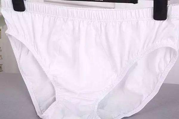 女性内裤需要一天一换吗（女人的身体会有多脏）(2)