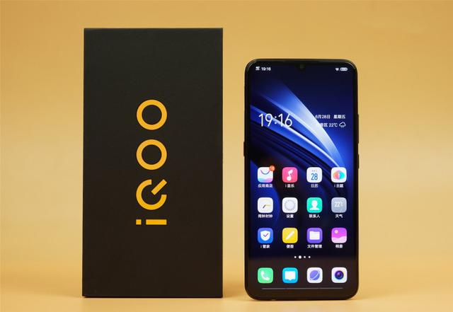 iqooneo骁龙845版参数售价（iQOONeo手机全面评测1798元的骁龙845）(1)